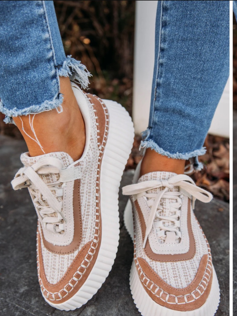 Dolce Vita size 8 Dolan platform sneaker in sandstone white - Picture 2 of 8